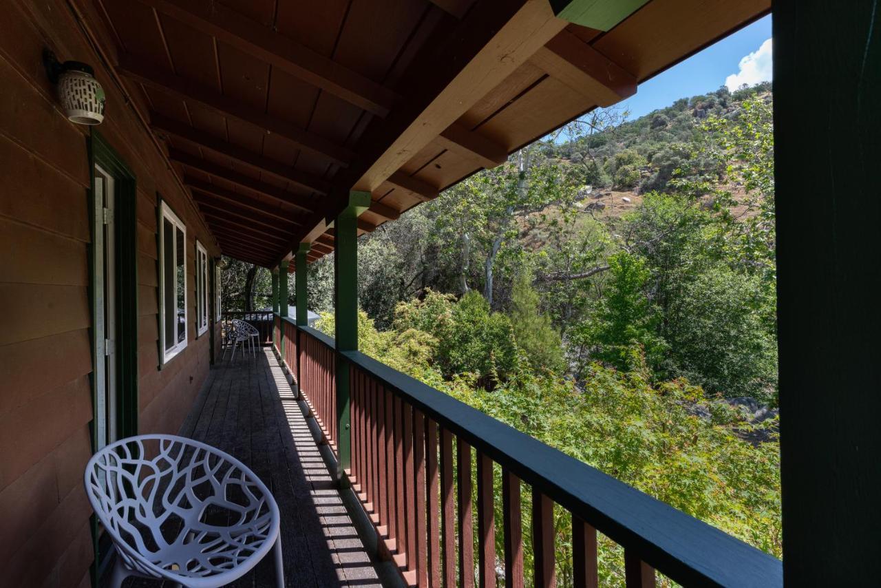 Buckeye Tree Lodge Three Rivers Exterior photo